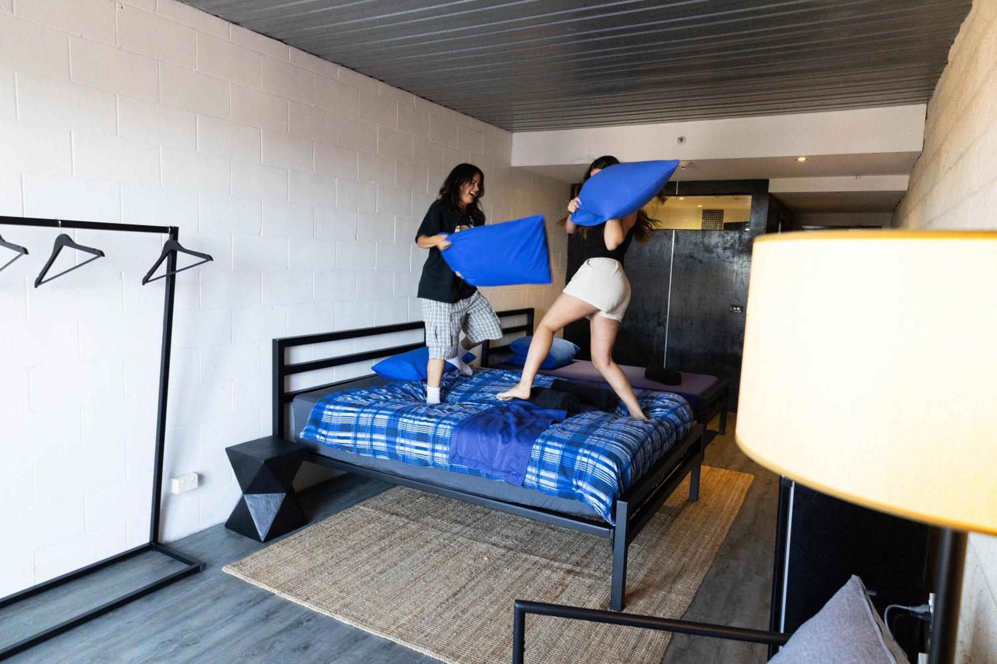 ซัมเมอร์ เฮาส์ แบคแพคเกอร์ เมลเบิร์น Hostel ภายนอก รูปภาพ