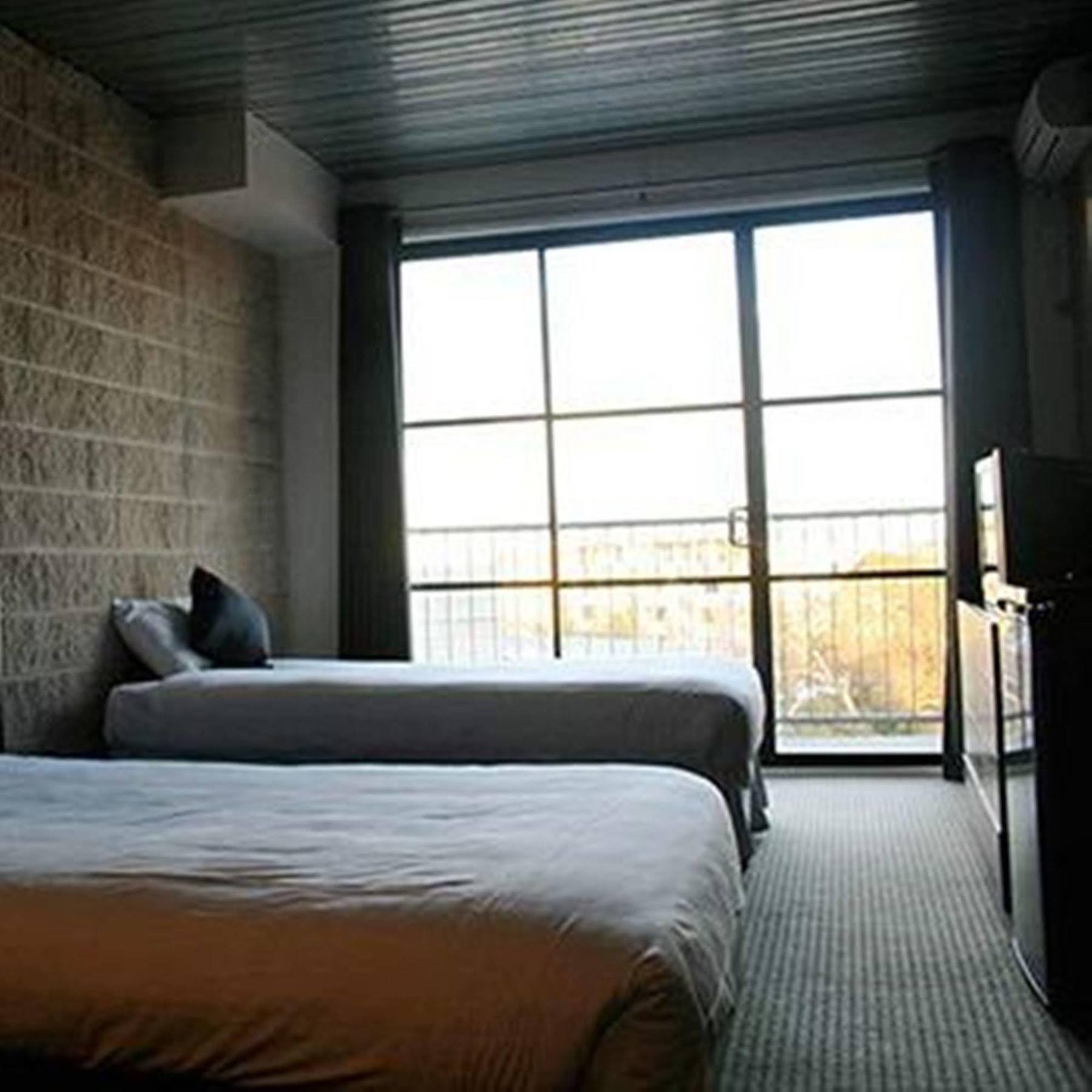ซัมเมอร์ เฮาส์ แบคแพคเกอร์ เมลเบิร์น Hostel ภายนอก รูปภาพ